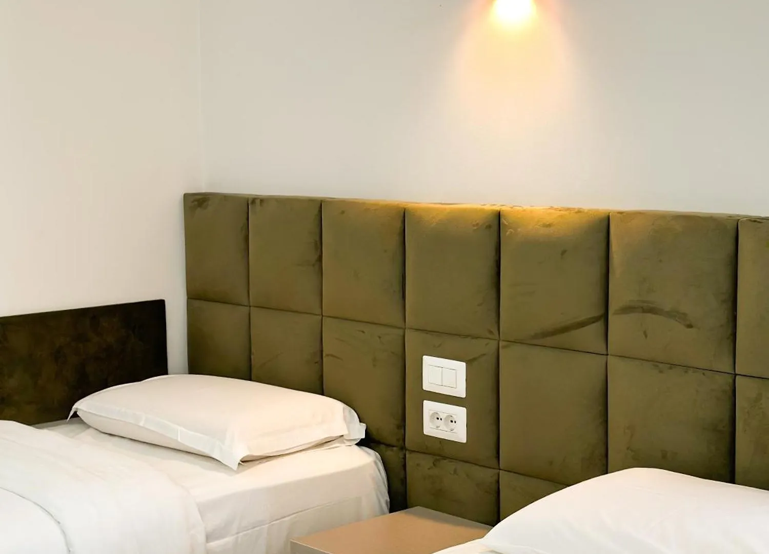 Luna Rooms & Apartments Golem  Golem (Tirana)
