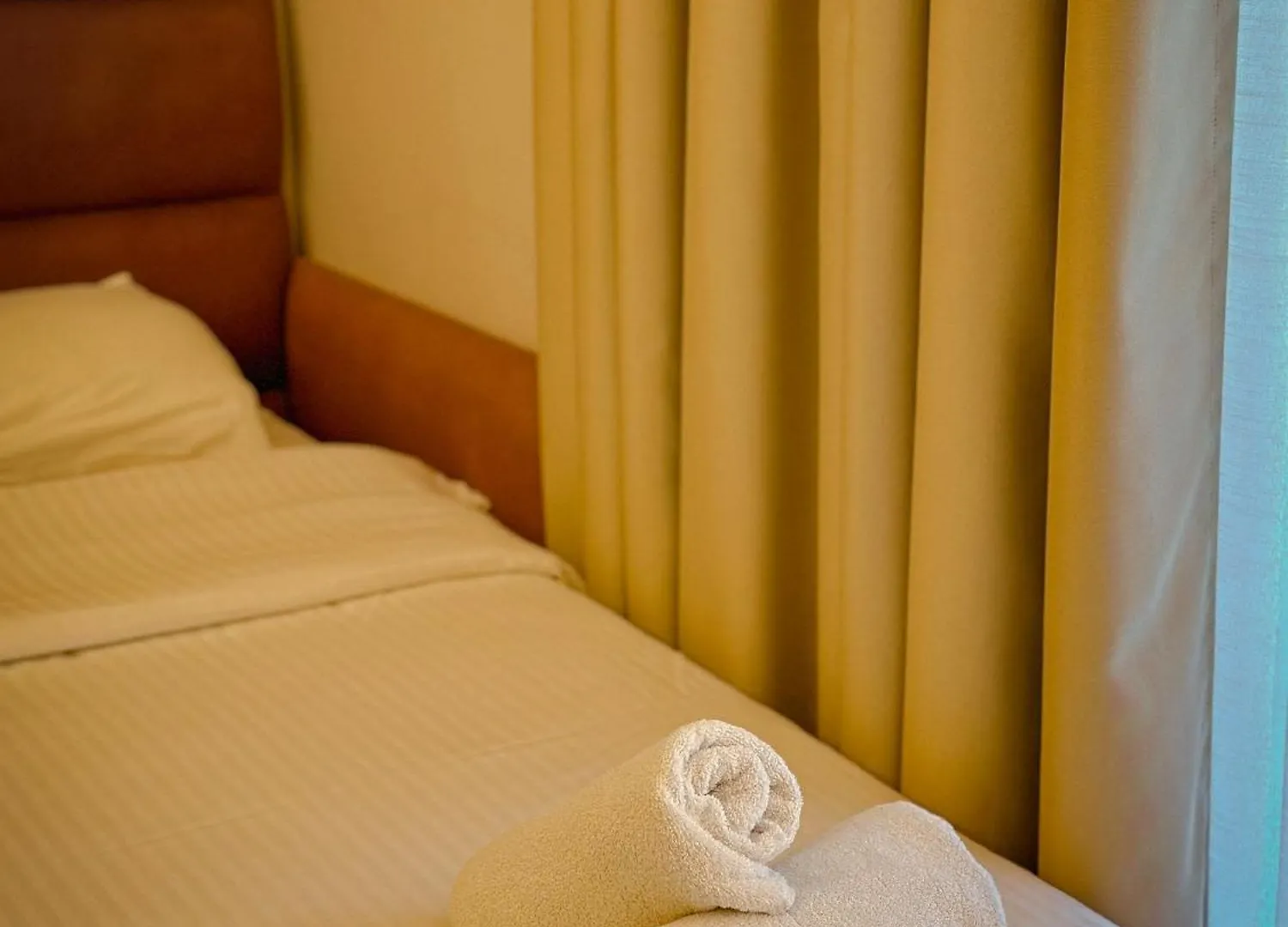 アパートホテル Luna Rooms & Apartments ゴーレム アルバニア